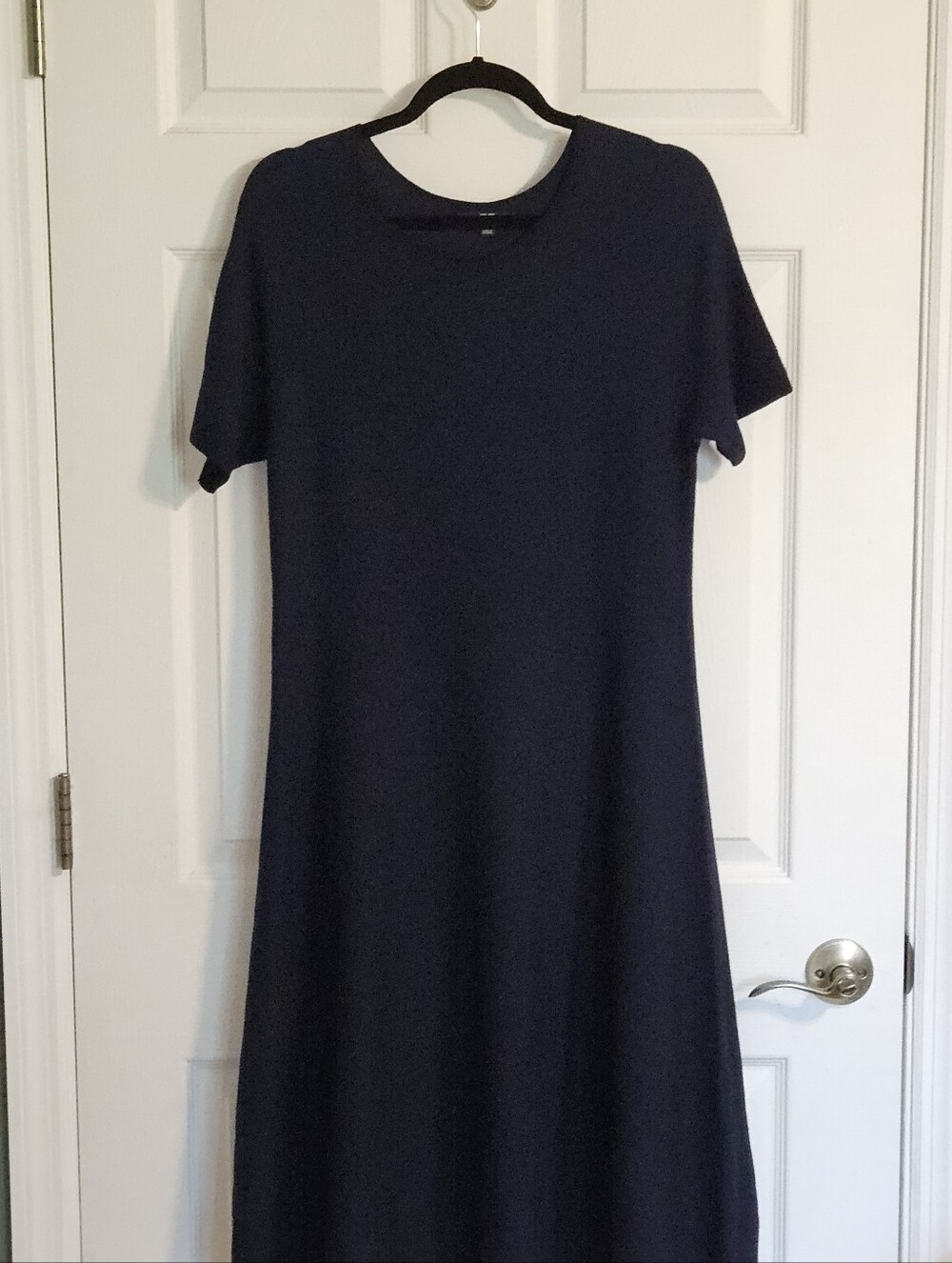 Uniqlo Navy Midi Short Sleeve Crewneck Dress